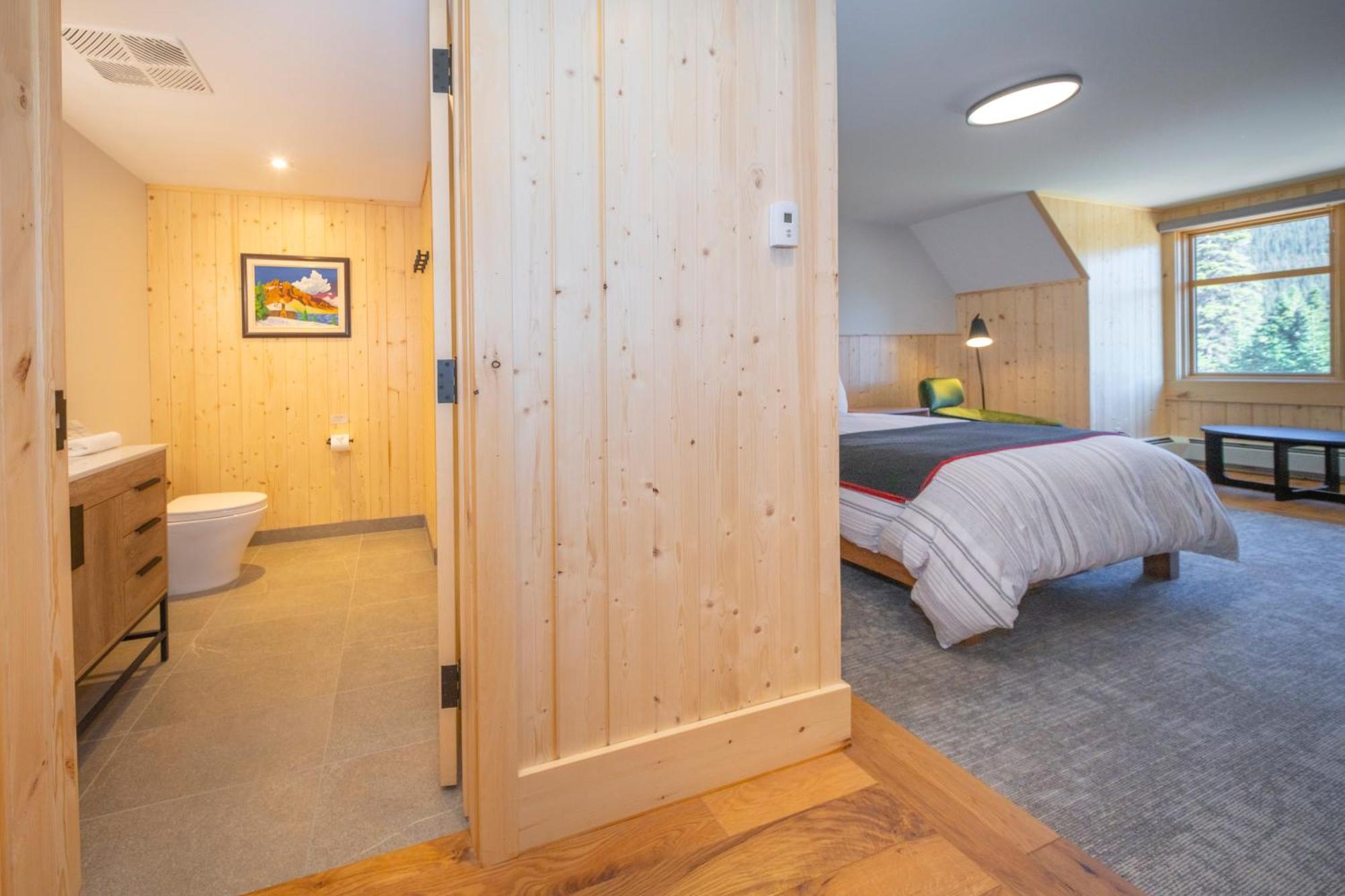 Hotel The At Bow 4*